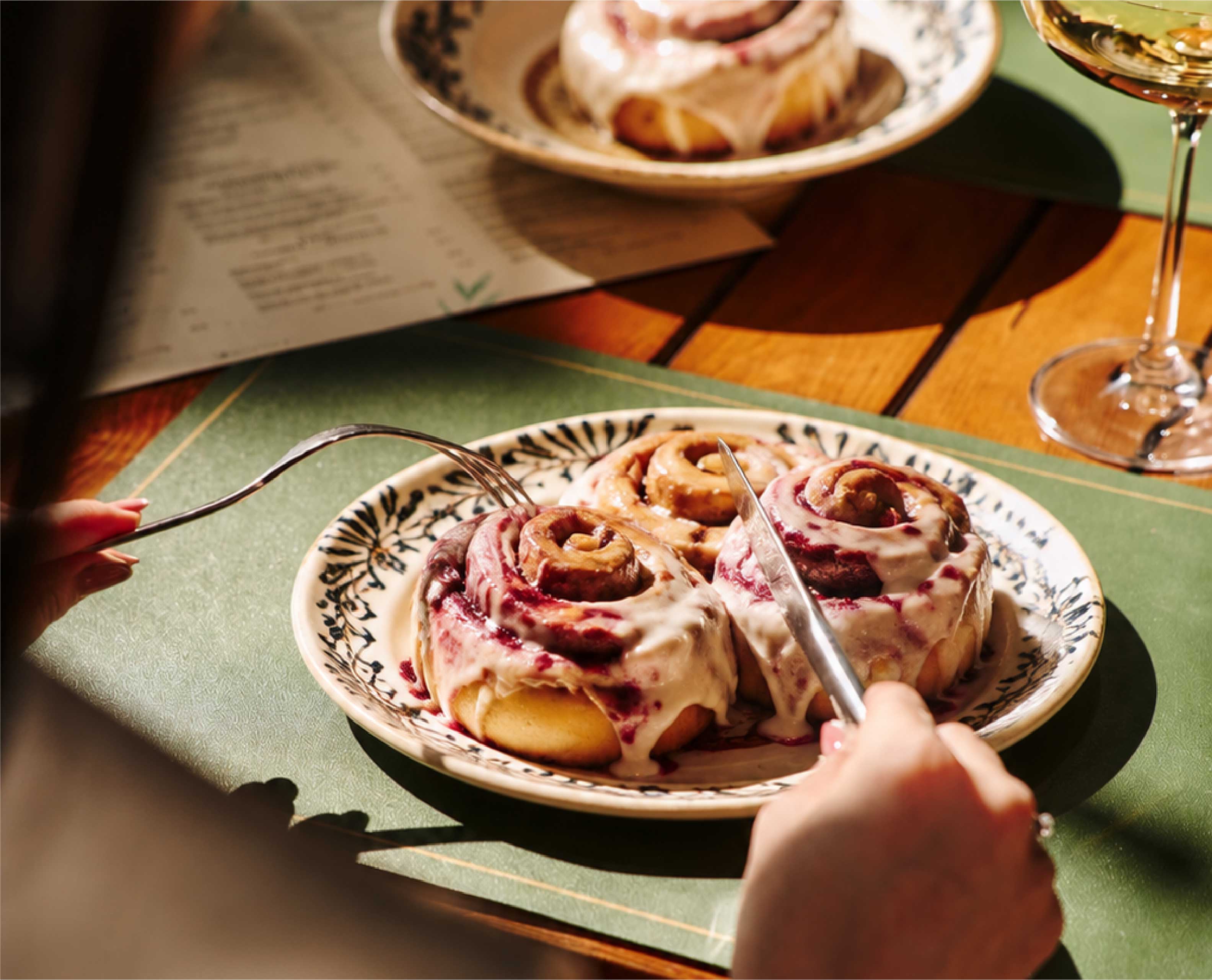 Dona Cinnabon Art Direction